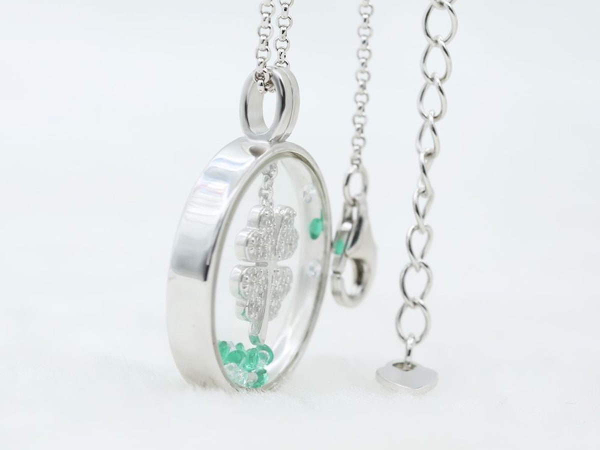 Resin Pendant Necklace